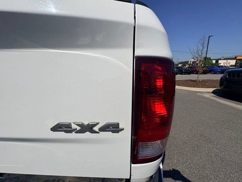 Used 2016 RAM 1500 Express AWD/4WD image 15