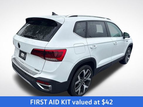 Certified 2023 Volkswagen Taos SEL AWD/4WD image 5
