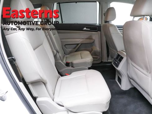 Used 2019 Volkswagen Atlas SE w/ Towing Package image 22