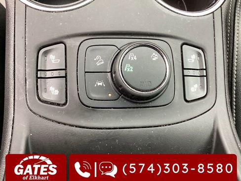 Used 2024 GMC Terrain SLT AWD/4WD image 23