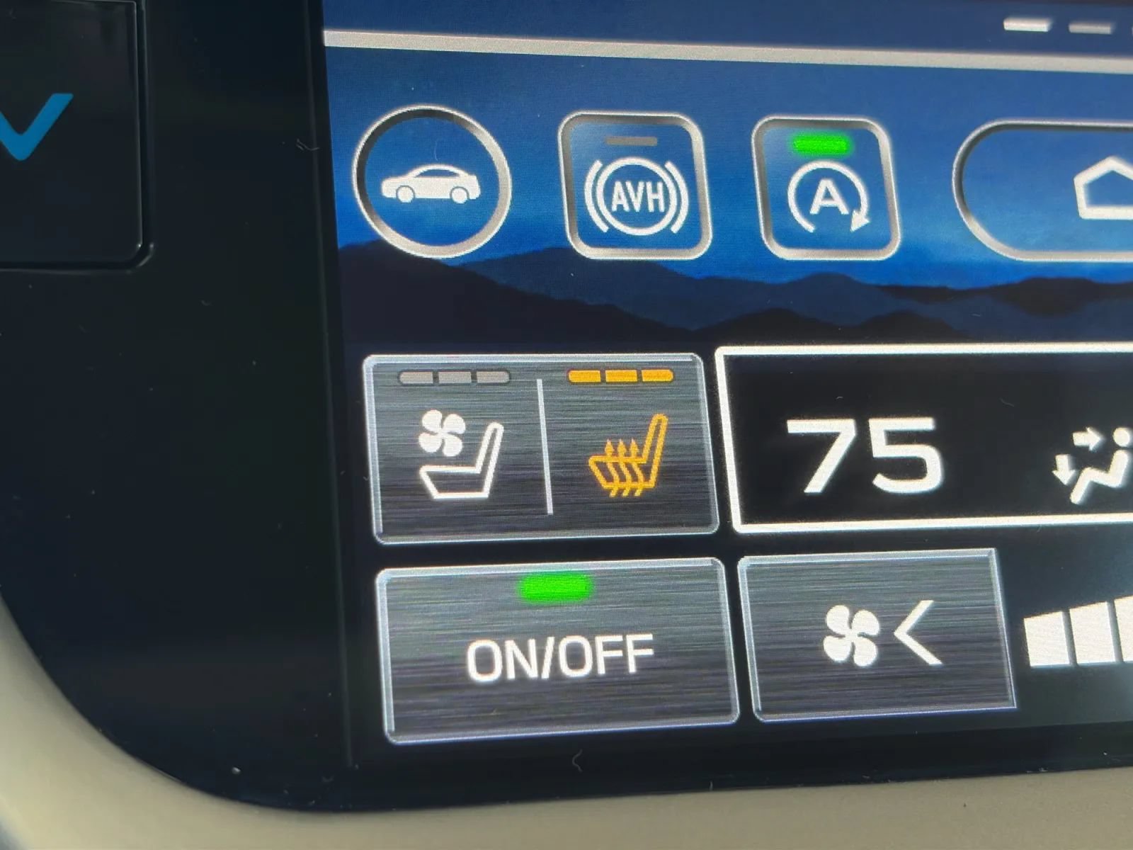 Used 2023 Subaru Outback Touring AWD/4WD image 24