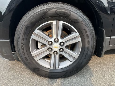 Used 2017 Chevrolet Traverse LT AWD/4WD image 9