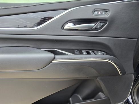 Used 2023 Cadillac Escalade Sport w/ LPO, ONYX Package image 14