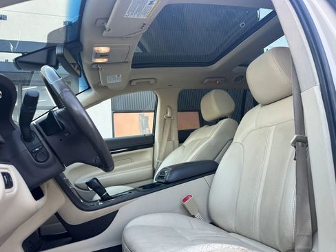 Used 2018 Lincoln MKT AWD w/ Technology Package image 7
