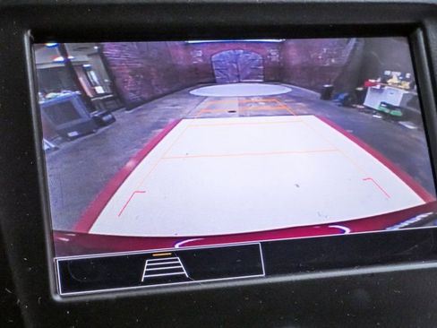 Used 2022 Chevrolet Equinox RS image 23