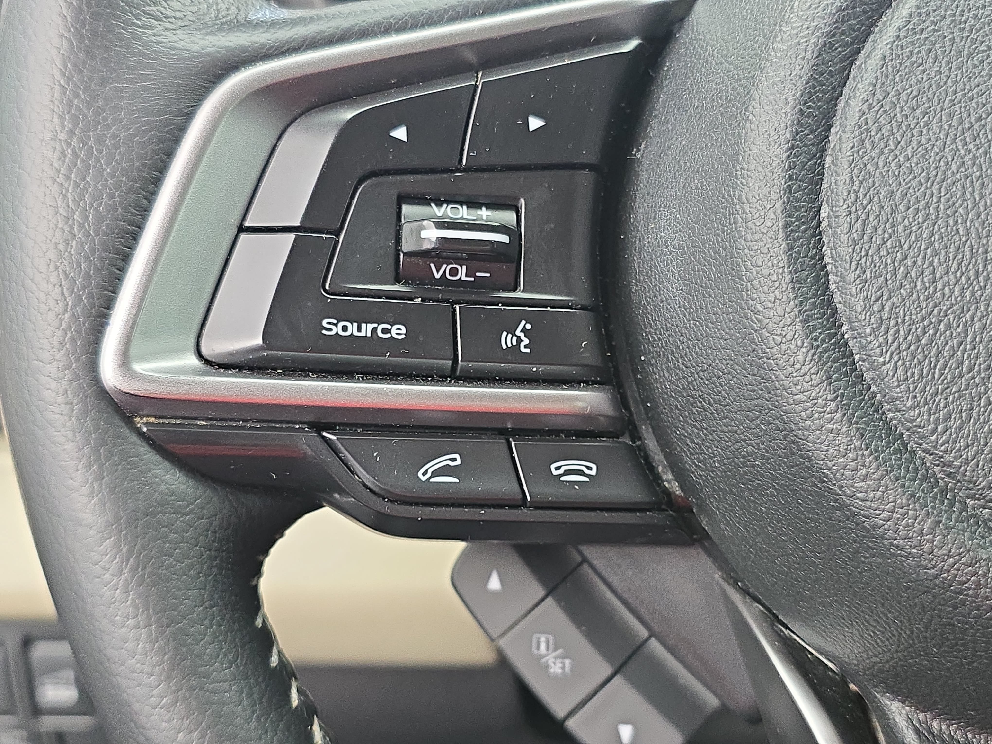 Used 2019 Subaru Ascent Limited AWD/4WD image 18