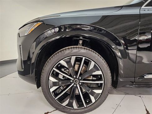 New 2026 Volvo XC90 B6 Plus w/ Protection Package Premier image 11