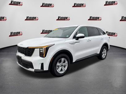 Used 2025 Kia Sorento LX