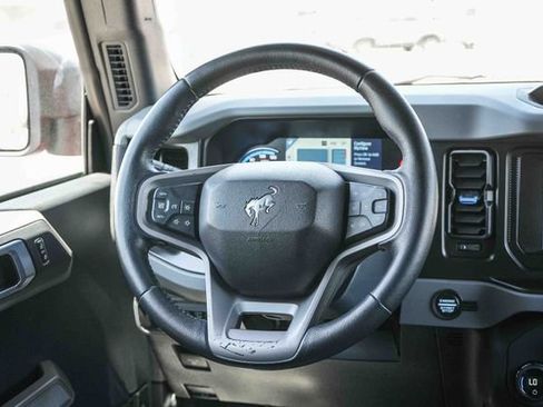 Certified 2023 Ford Bronco Black Diamond AWD/4WD image 18