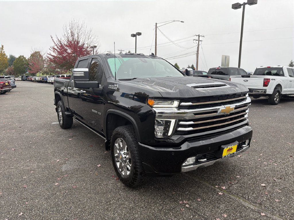 Certified 2022 Chevrolet Silverado 2500 High Country w/ Technology Package AWD/4WD image 3