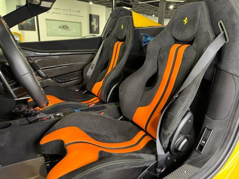 Used 2015 Ferrari 458 Speciale A image 26