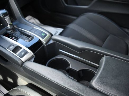 Used 2020 Honda Civic Sport image 38