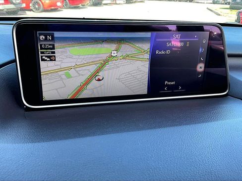 Used 2019 Lexus RX 350L w/ Premium Package image 30