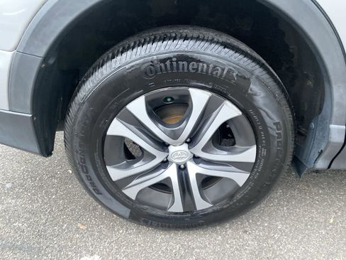 Used 2016 Toyota RAV4 LE image 19