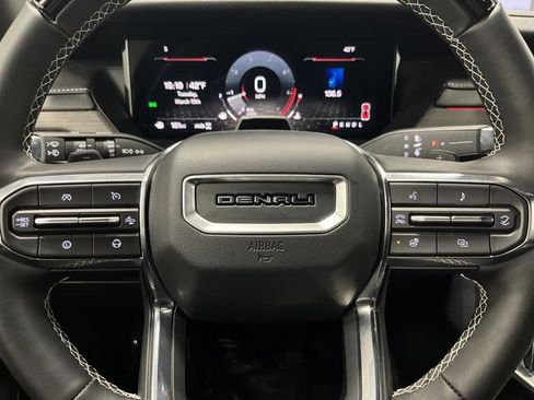 Used 2024 GMC Acadia Denali w/ Super Cruise Package image 18