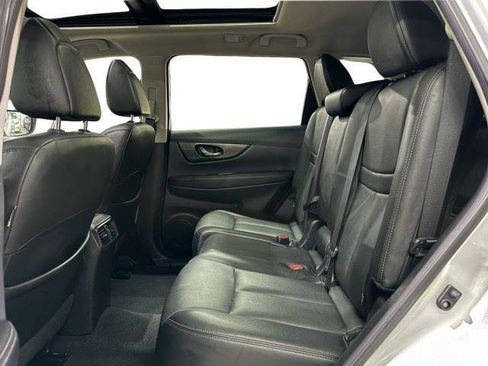Used 2016 Nissan Rogue SL w/ SL Premium Package FWD image 56
