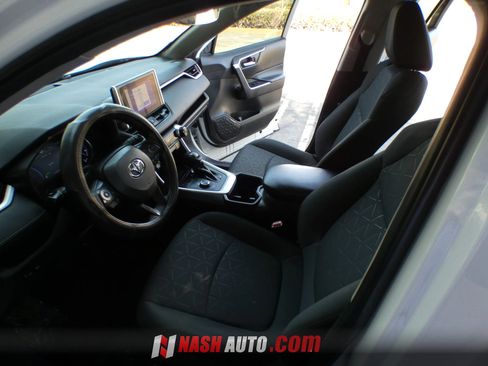 Used 2023 Toyota RAV4 AWD Hybrid image 54