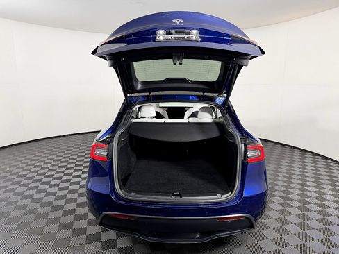 Used 2023 Tesla Model Y Performance image 40