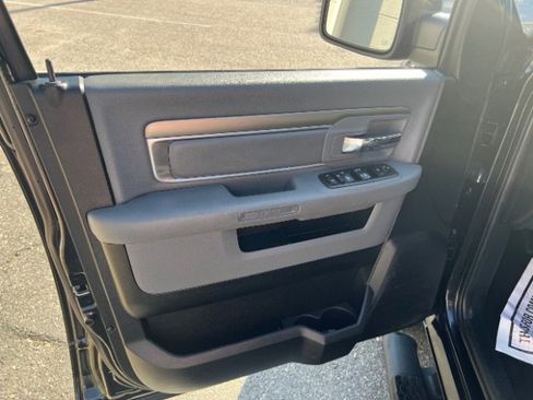 Used 2018 RAM 1500 Big Horn image 24
