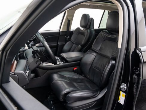 Used 2023 Lincoln Aviator Reserve w/ Equipment Group 201A image 15