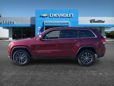 Used 2018 Jeep Grand Cherokee Laredo RWD image 1
