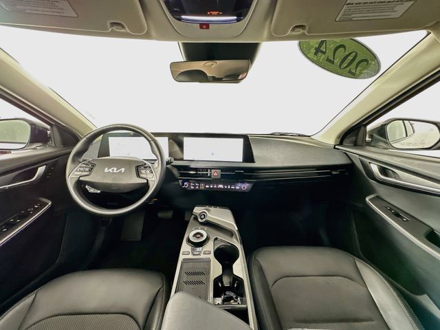 Used 2024 Kia EV6 Light AWD/4WD image 3
