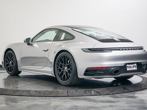 Used 2022 Porsche 911 Carrera image 11