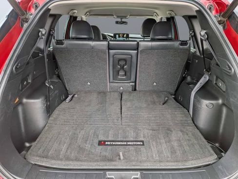 Used 2022 Mitsubishi Outlander SE AWD/4WD image 13