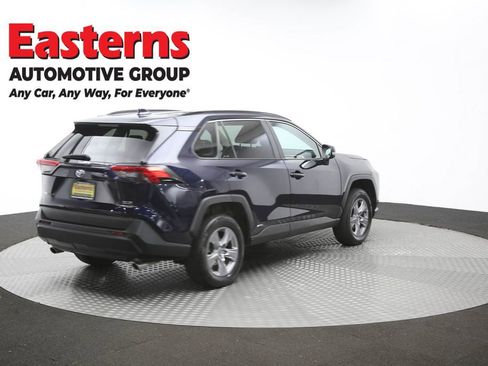 Used 2022 Toyota RAV4 XLE AWD/4WD image 45