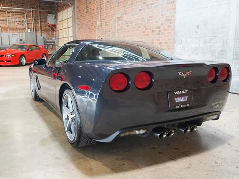 Used 2013 Chevrolet Corvette Coupe w/ 4LT Preferred Equipment Group RWD image 10