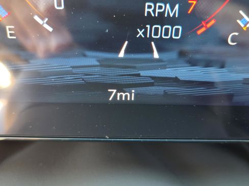 New 2026 Chevrolet Suburban Z71 image 16