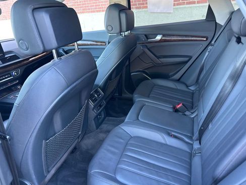 Used 2018 Audi Q5 2.0T Premium Plus w/ Premium Plus Package AWD/4WD image 7