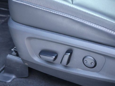 Used 2023 Nissan Pathfinder SL image 15