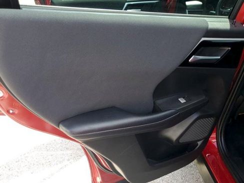 Used 2023 Mitsubishi Outlander ES FWD image 19