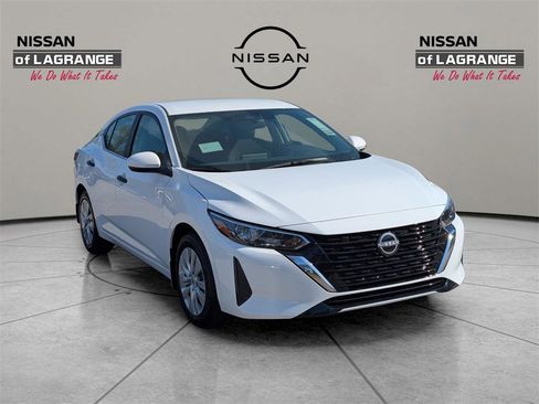 New 2025 Nissan Sentra S image 3