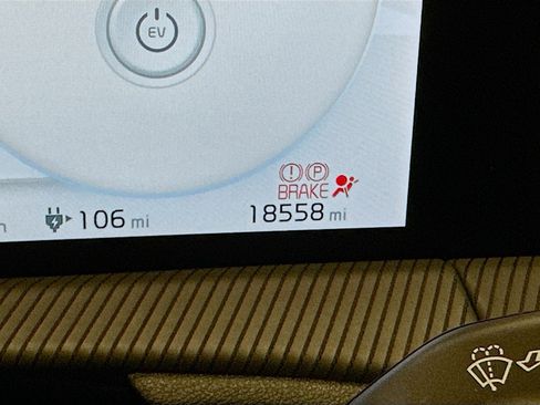 Used 2024 Kia EV6 GT-Line AWD/4WD image 19