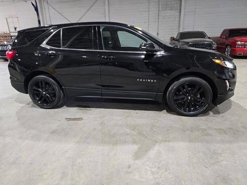 Used 2020 Chevrolet Equinox LT w/ Midnight Edition image 19