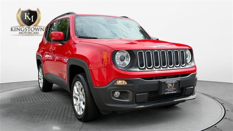 Used 2018 Jeep Renegade Latitude w/ UConnect 8.4 Nav Group AWD/4WD image 7