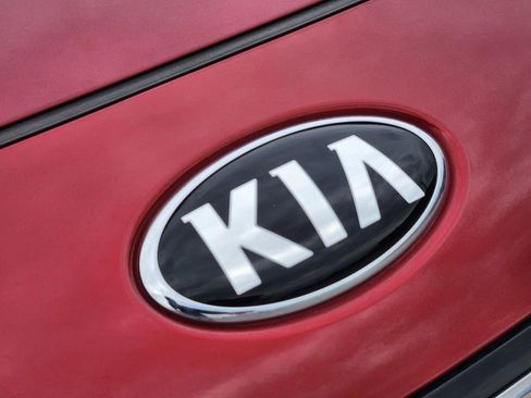 Certified 2022 Kia Sportage LX w/ LX FWD Value Edition Package image 12