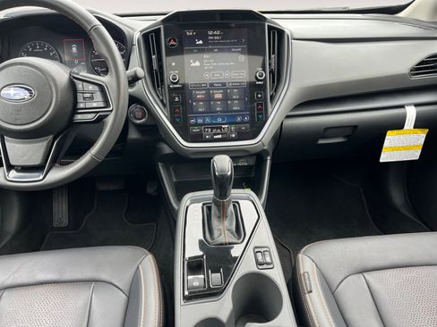 Certified 2024 Subaru Crosstrek 2.5i Limited w/ Crosstrek Mirror Package image 13