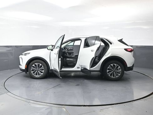 Used 2024 Buick Envision Preferred AWD/4WD image 57