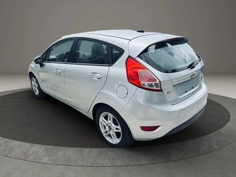 Used 2019 Ford Fiesta SE FWD image 3