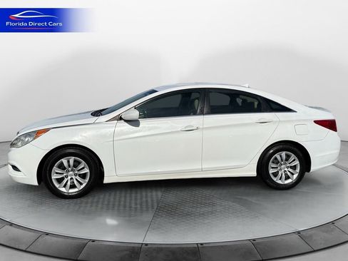Used 2011 Hyundai Sonata GLS image 2