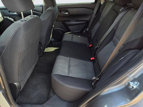 Used 2025 Nissan Rogue SV FWD image 35
