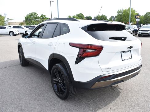 Used 2025 Chevrolet Trax ACTIV w/ Driver Confidence Package image 7