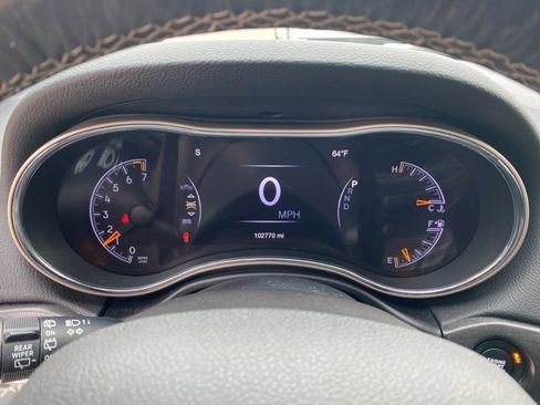 Used 2017 Jeep Grand Cherokee Limited w/ Luxury Group II AWD/4WD image 12