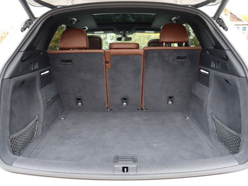 Used 2018 Audi Q5 2.0T Premium Plus w/ Premium Plus Package image 39