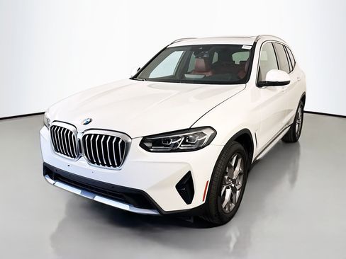 Used 2023 BMW X3 sDrive30i w/ Premium Package w/ZPA image 4