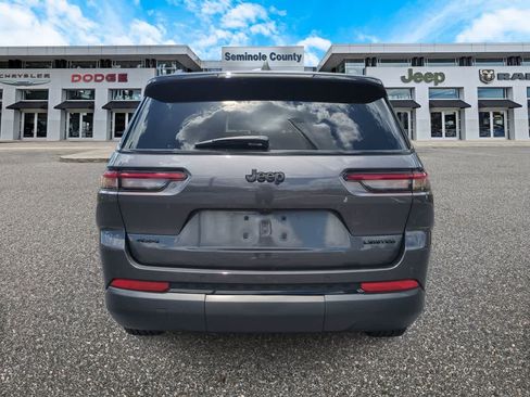 Used 2024 Jeep Grand Cherokee L Limited w/ Black Appearance Package AWD/4WD image 7