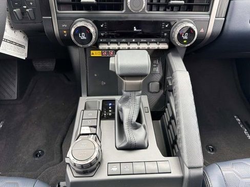 New 2026 Toyota 4Runner 4WD image 29